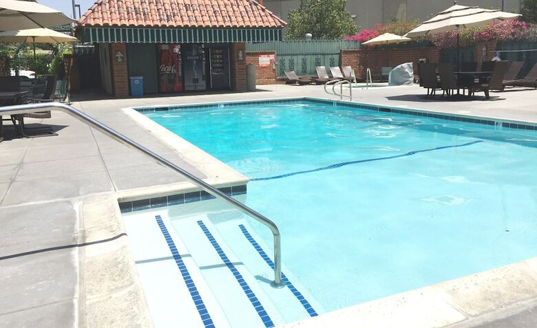 Hotel Laguna Hills Lodge