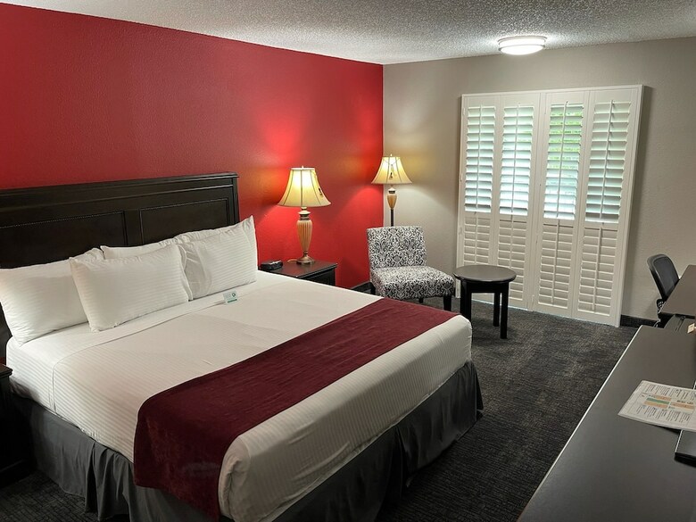Hotel Laguna Hills Lodge