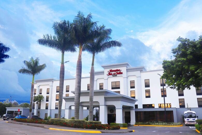 Hotel Hampton Inn & Suites By Hilton