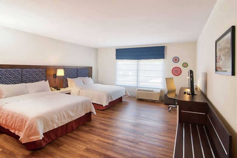 Hotel Hampton Inn & Suites By Hilton