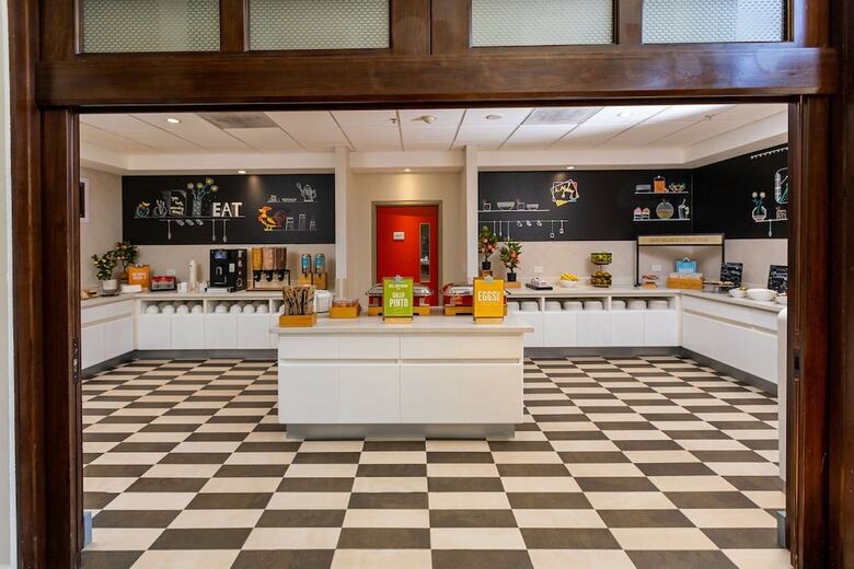 Hotel Hampton Inn & Suites By Hilton
