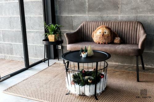 Hotel Owl Poshtel Kanchanaburi