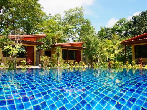 Hotel At Bangsak Resort