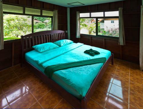 Hotel Khao Sok Riverfront Resort