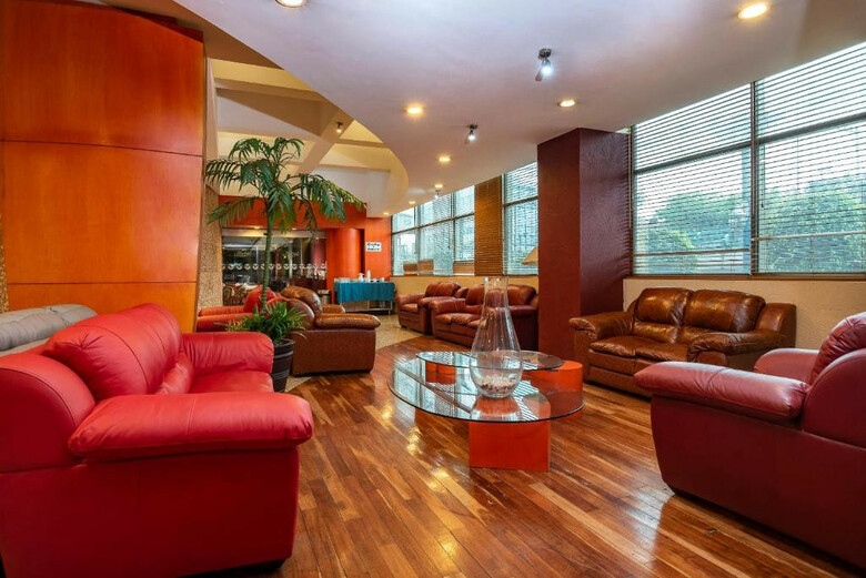 Hotel Mandarin Carton
