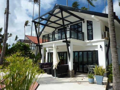 Malee Beach Villas