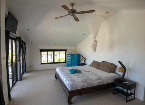 Malee Beach Villas