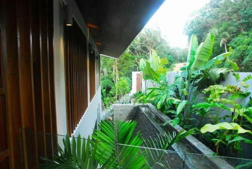 6 Bedroom Sea Blue View Villa - 5 Star With Staff