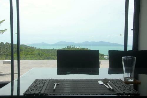 6 Bedroom Sea Blue View Villa - 5 Star With Staff