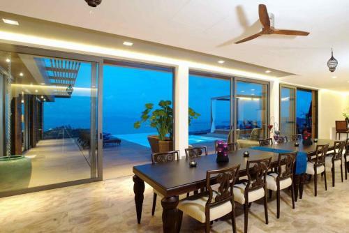 6 Bedroom Sea Blue View Villa - 5 Star With Staff