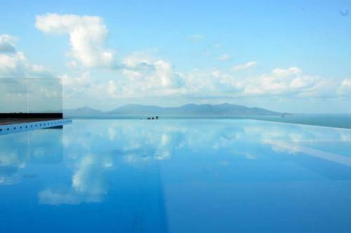 6 Bedroom Sea Blue View Villa - 5 Star With Staff