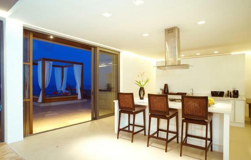 6 Bedroom Sea Blue View Villa - 5 Star With Staff