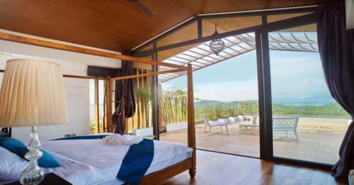6 Bedroom Sea Blue View Villa - 5 Star With Staff