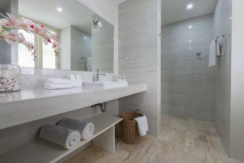 Villa See At Skye Beach Villas