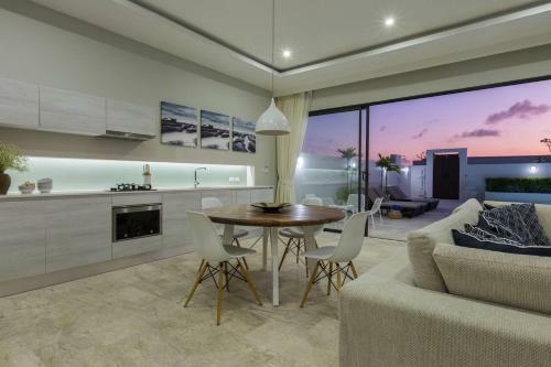 Villa See At Skye Beach Villas