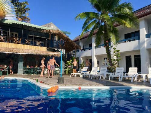 Hotel Tiki Garden Resort