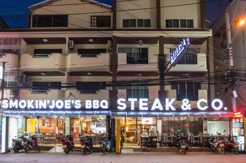 Steak And Co. Boutique Hotel