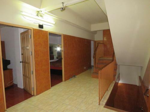 Albergue Malee House And Restaurant