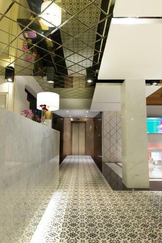 Hotel Holatel