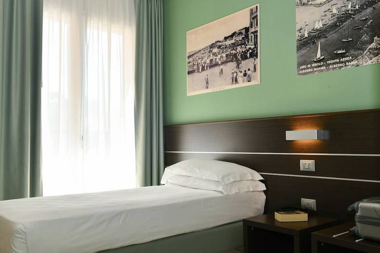 Vienna Hotel