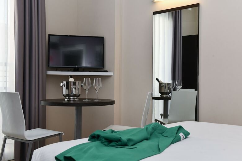 Vienna Hotel