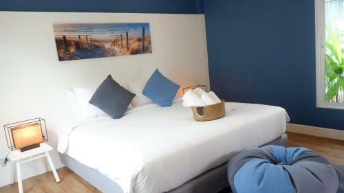 Hotel The Seaton House Phuket