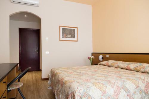 Hotel Aries