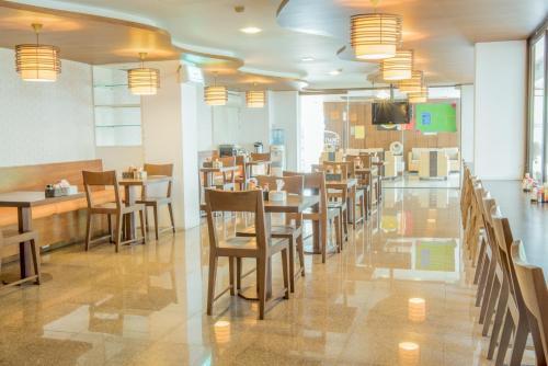 Sunshine Hotel & Serviced Apartment
