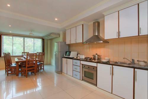 Argyle Apartments Pattaya