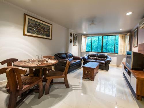 Argyle Apartments Pattaya