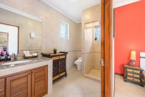 Private Beach Majestic Pool Villa Pattaya