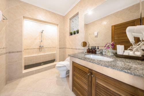 Private Beach Majestic Pool Villa Pattaya