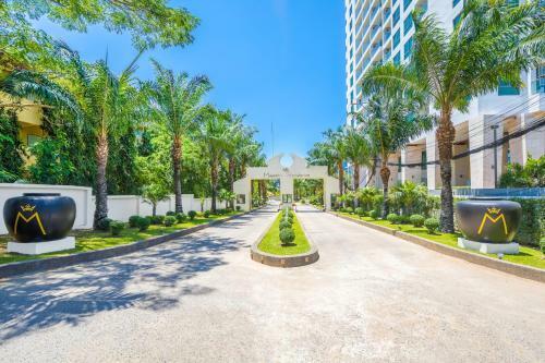 Private Beach Majestic Pool Villa Pattaya