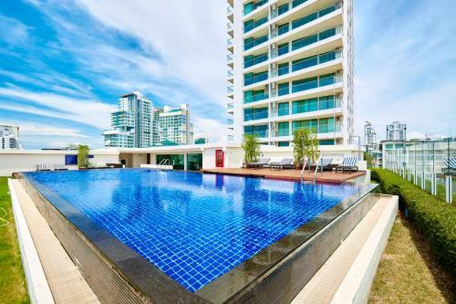 Apartamento Elegance By Mypattayastay
