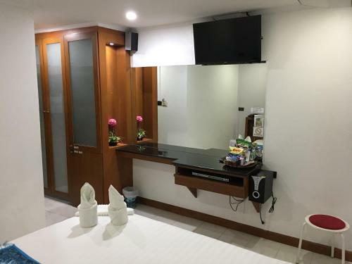 Galaxy Suites Pattaya Hotel