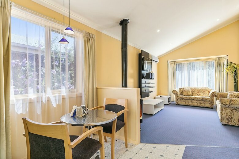 Hotel Cottages For Two