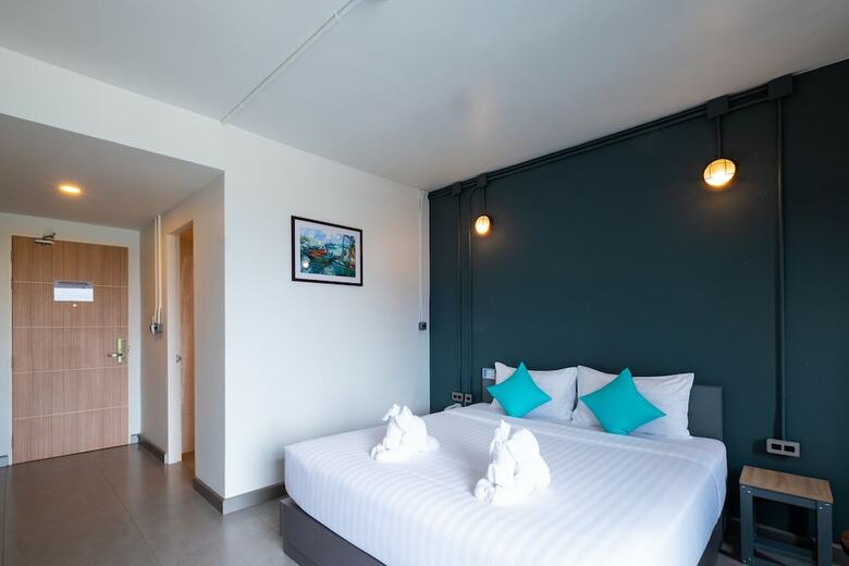 S.22 Hotel Suratthani