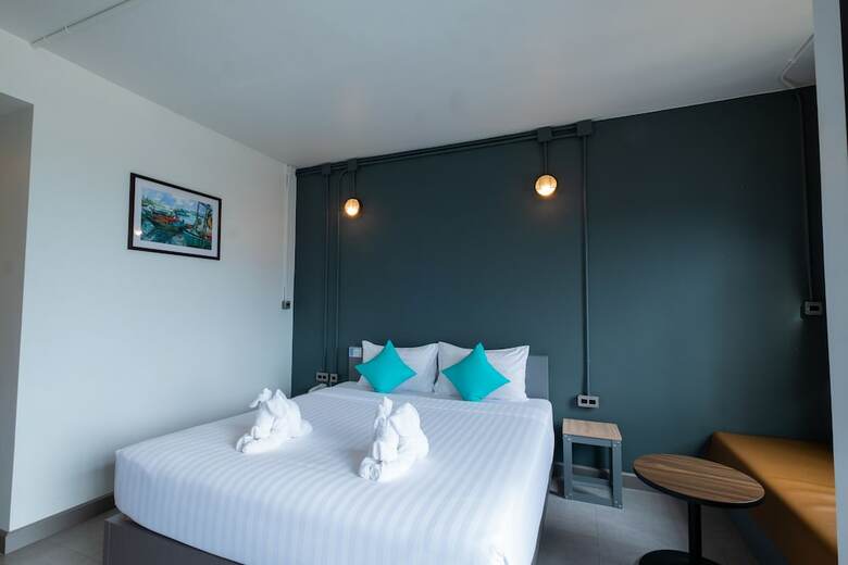 S.22 Hotel Suratthani