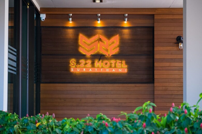 S.22 Hotel Suratthani