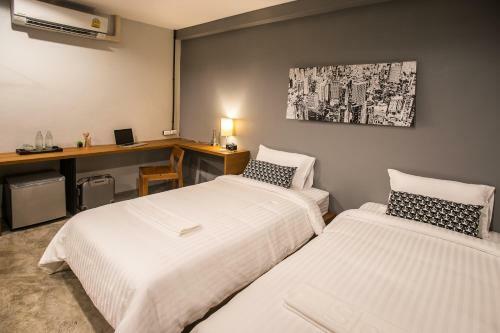 Hotel Sleep Station