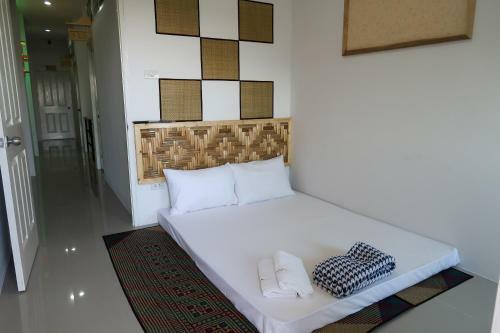 Baan Urt Suratthani Airport Hotel