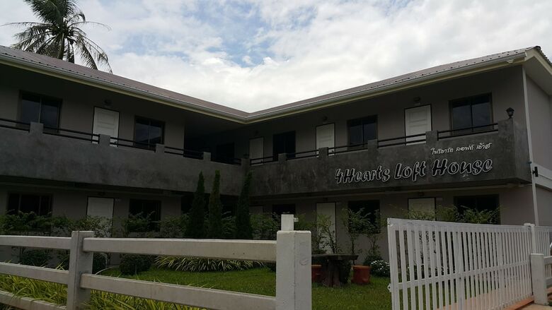 Hotel 4hearts Loft House