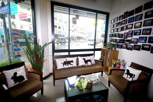 Myplace@surat Hotel