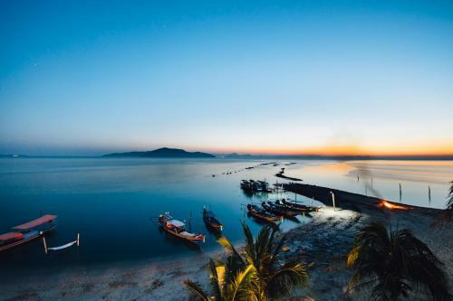 Hotel The Beach Samui