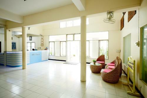 We Train Hotel Don Muang