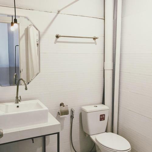 Albergue Beige Poshtels + Netflix