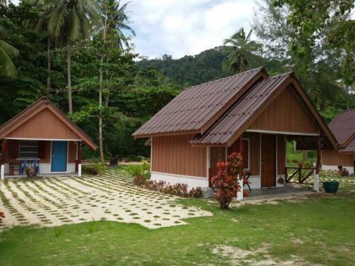 Hotel Koh Ngai Seafood