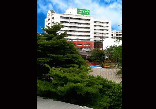 The Parawood Natrang Hotel