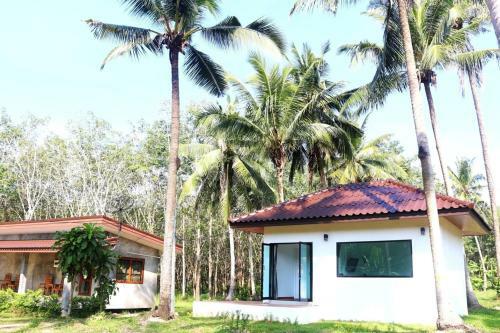 Hostal The Lodge At Koh Kood