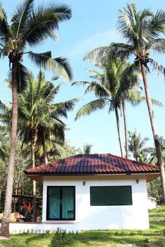 Hostal The Lodge At Koh Kood